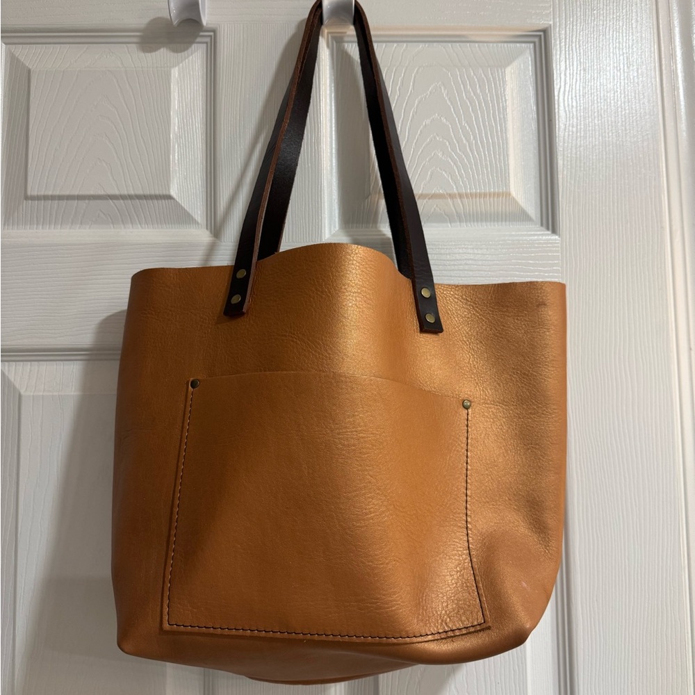 Portland Leather Large Tote in Hava with Honey Tassel